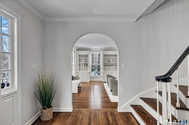 1038 West Road, New Canaan, CT 06840