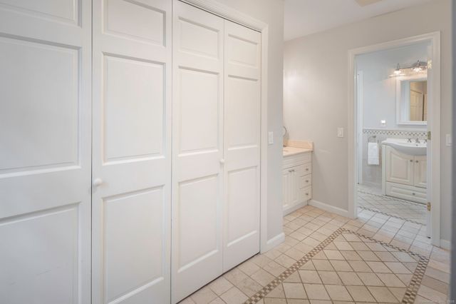 1038 West Road, New Canaan, CT 06840