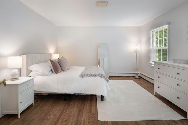 1038 West Road, New Canaan, CT 06840