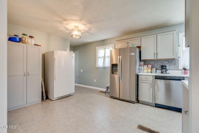 444 Lenoir Road, Kingsport, TN 37660