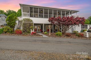 203 Grand View Drive, New London, NC 28127