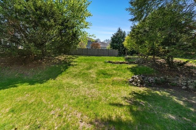 34 Sheridan Rd, Wellesley, MA 02481