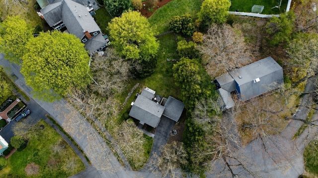 34 Sheridan Rd, Wellesley, MA 02481