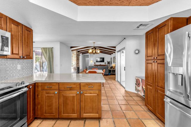 52905 Avenida Herrera, La Quinta, CA 92253