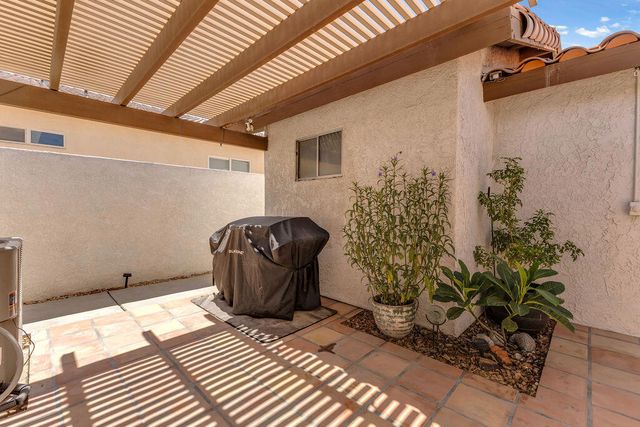 52905 Avenida Herrera, La Quinta, CA 92253