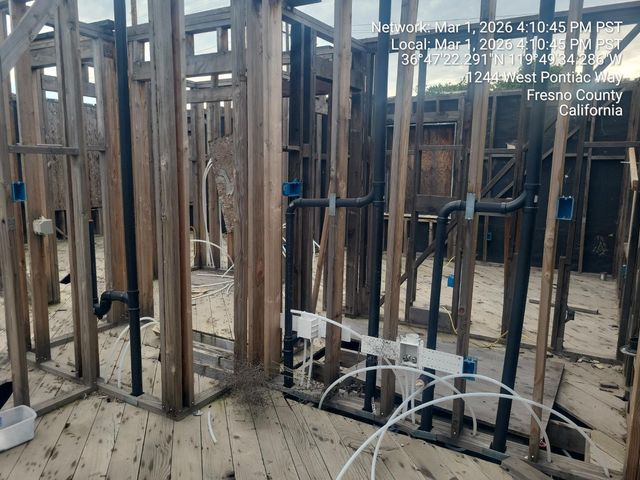 1244 W Pontiac Way, Fresno, CA 93705