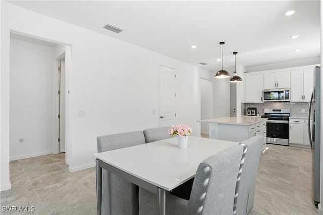 1645 Serena AVE, Naples, FL 34120