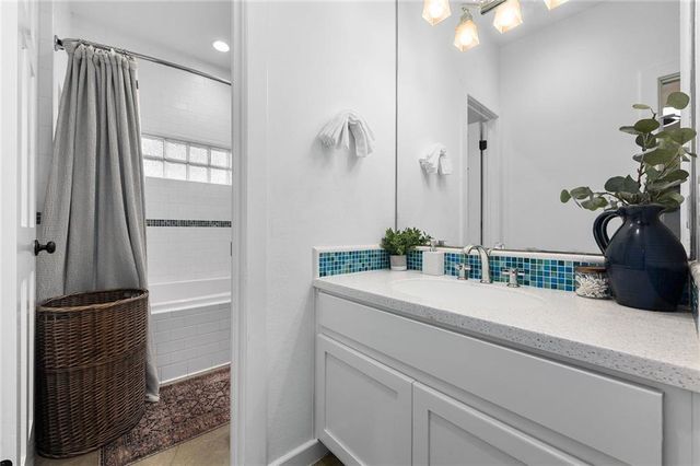 5224 Mccormick Mountain DR, Austin, TX 78734