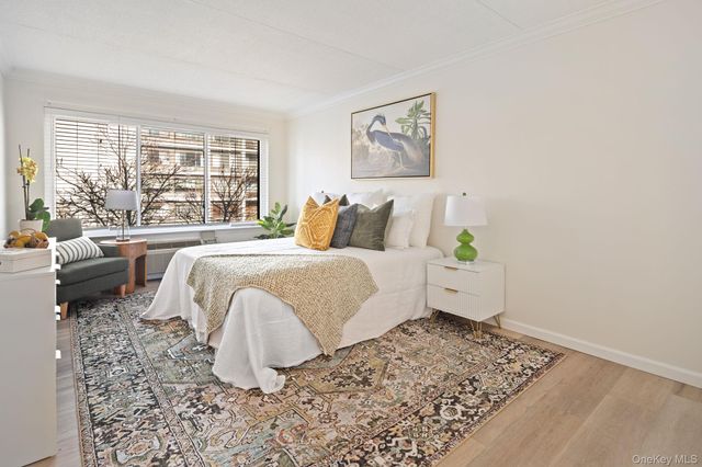 400 High Point Drive PH5, Hartsdale, NY 10530