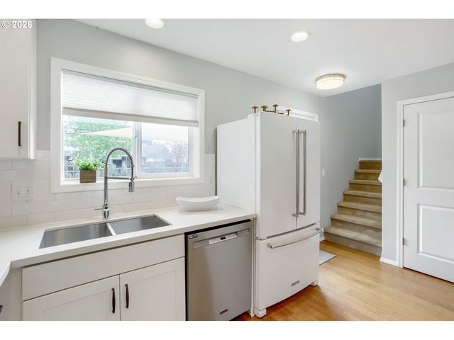 4908 Se 66TH Ave, Portland, OR 97206