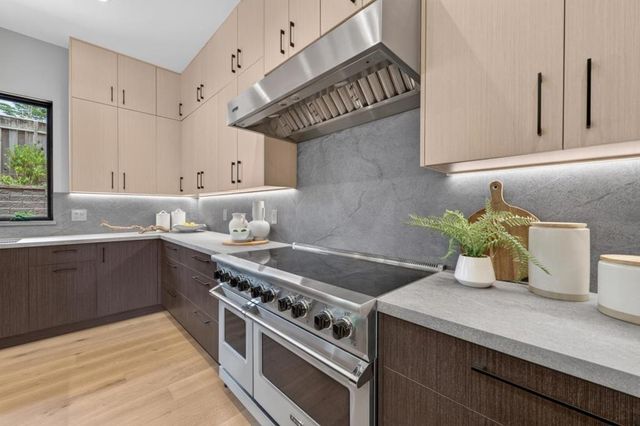 109 Sporleder Court, Los Gatos, CA 95032