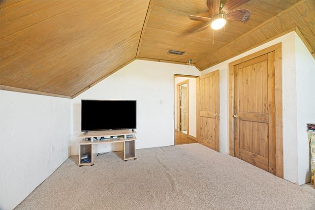 744 County Road 4910, Trenton, TX 75490