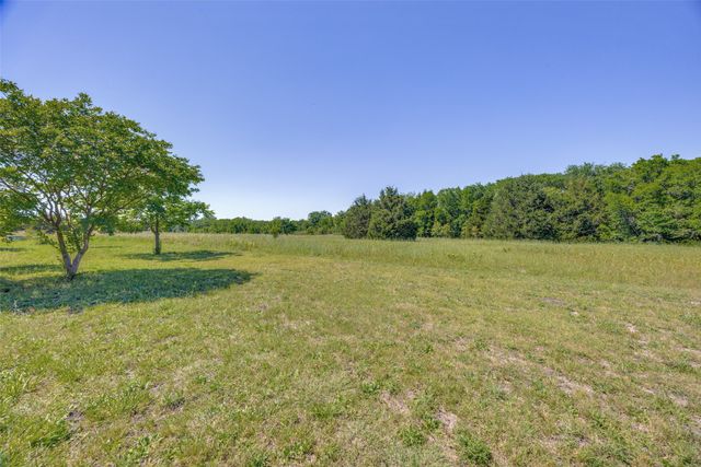 744 County Road 4910, Trenton, TX 75490