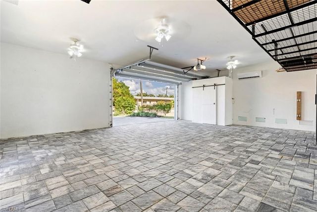 566 Coconut AVE, Goodland, FL 34140