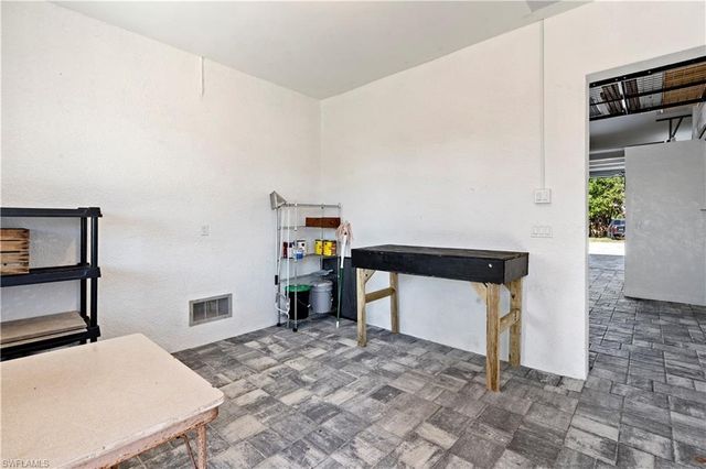 566 Coconut AVE, Goodland, FL 34140