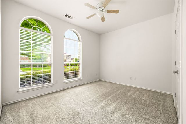 1138 Hampshire Lane, Cedar Hill, TX 75104