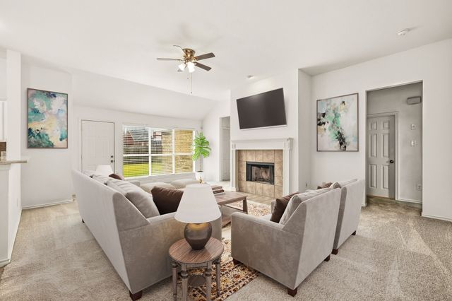 1138 Hampshire Lane, Cedar Hill, TX 75104
