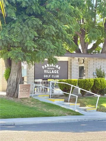 1521 W Westmont, Hemet, CA 92543