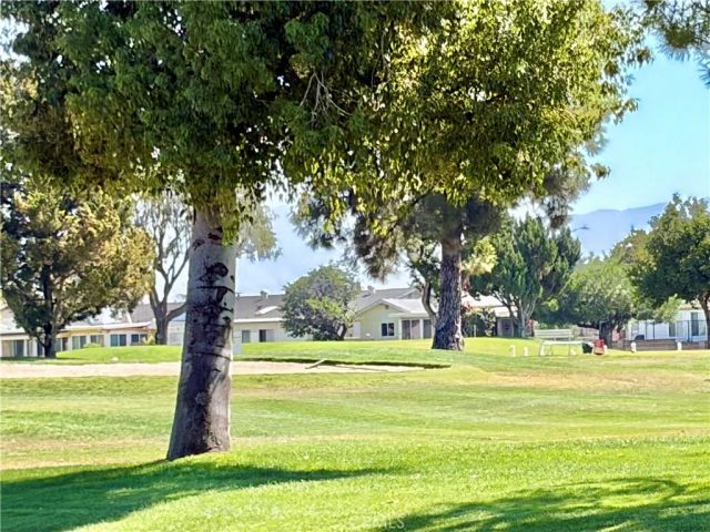 1521 W Westmont, Hemet, CA 92543