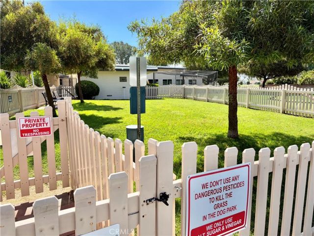 1521 W Westmont, Hemet, CA 92543