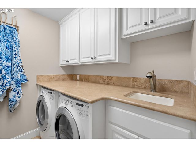 5615 Se SCENIC Ln 102, Vancouver, WA 98661