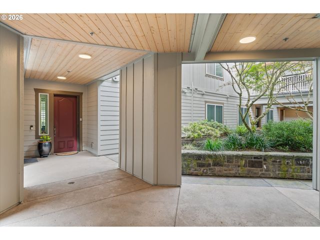 5615 Se SCENIC Ln 102, Vancouver, WA 98661