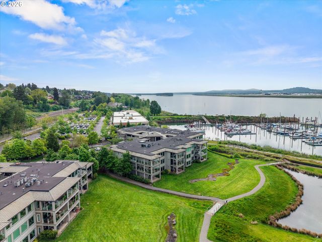 5615 Se SCENIC Ln 102, Vancouver, WA 98661