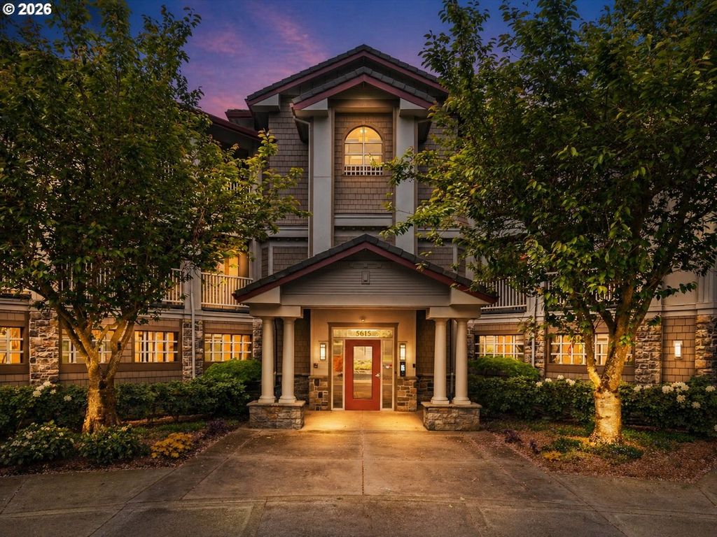 5615 Se SCENIC Ln 102, Vancouver, WA 98661