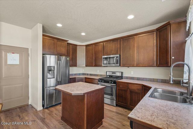 2097 W CALAWAH AVE, Post Falls, ID 83854