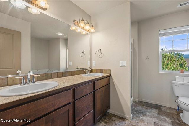 2097 W CALAWAH AVE, Post Falls, ID 83854