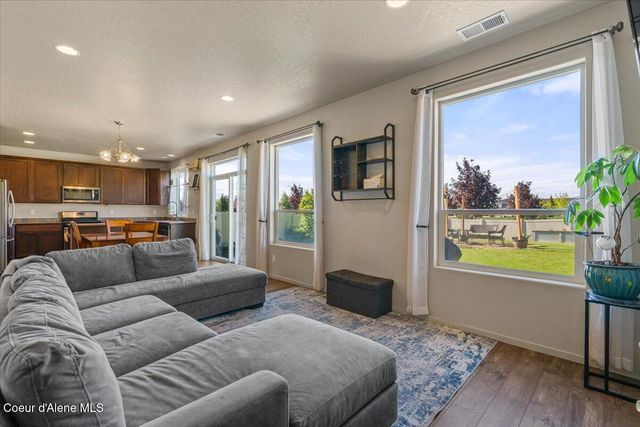 2097 W CALAWAH AVE, Post Falls, ID 83854