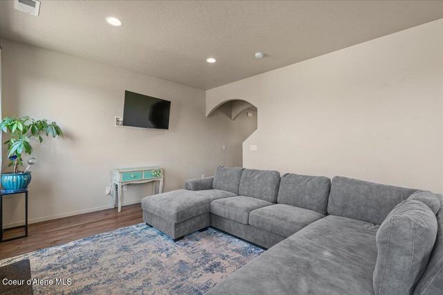 2097 W CALAWAH AVE, Post Falls, ID 83854