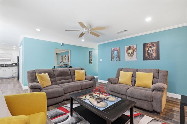 2237 Shady Brook Drive, Bedford, TX 76021