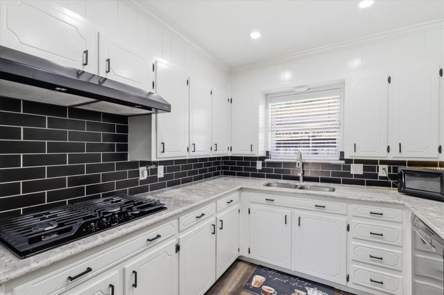 2237 Shady Brook Drive, Bedford, TX 76021