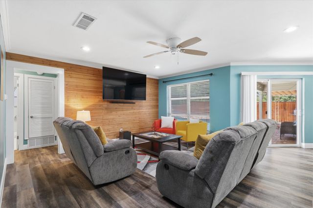 2237 Shady Brook Drive, Bedford, TX 76021