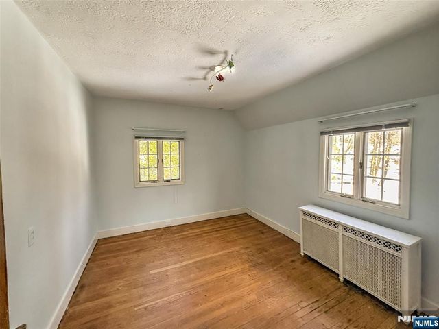 112 Oxford Place, Glen Rock, NJ 07452