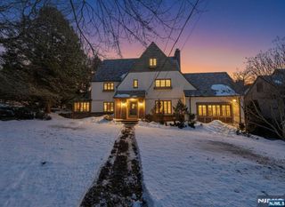 112 Oxford Place, Glen Rock, NJ 07452