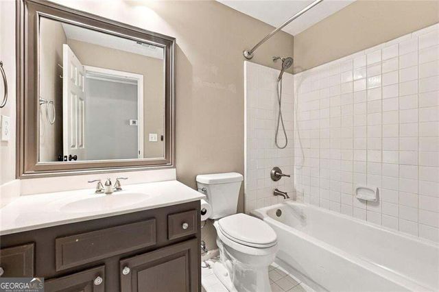 2009 Westside Lane, Woodstock, GA 30189
