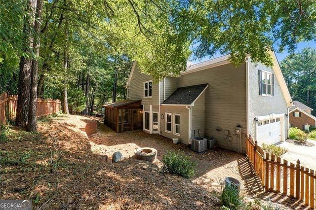 2009 Westside Lane, Woodstock, GA 30189