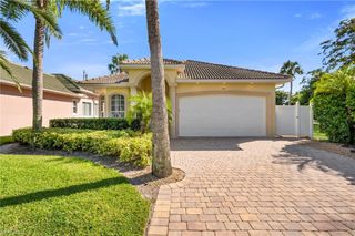 794 97th AVE N, Naples, FL 34108