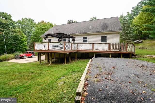 298 ASHLAND WOODS DR, Harpers Ferry, WV 25425