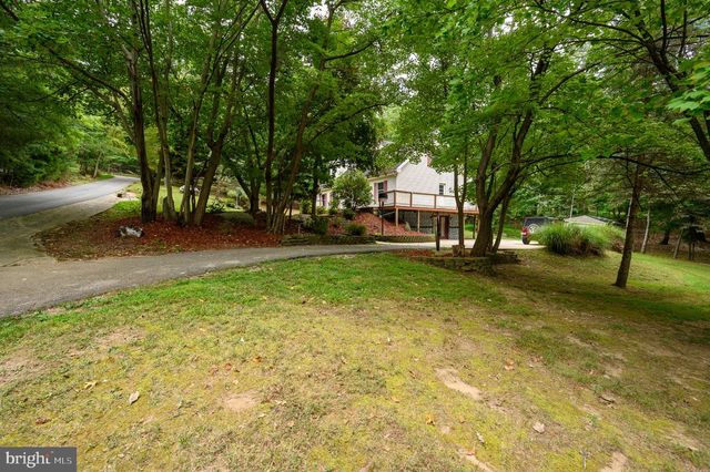 298 ASHLAND WOODS DR, Harpers Ferry, WV 25425