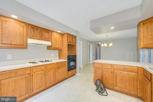 298 ASHLAND WOODS DR, Harpers Ferry, WV 25425