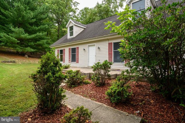 298 ASHLAND WOODS DR, Harpers Ferry, WV 25425