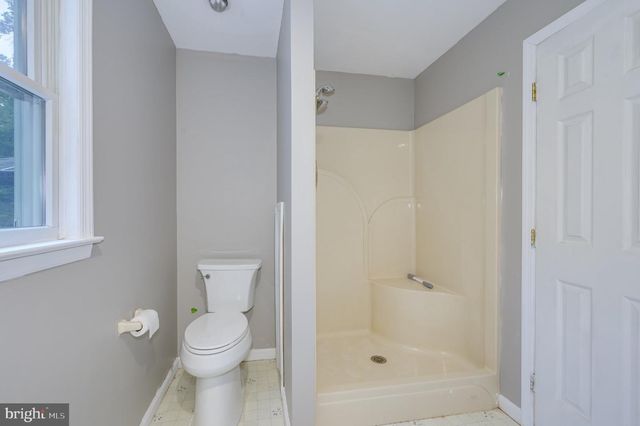 298 ASHLAND WOODS DR, Harpers Ferry, WV 25425