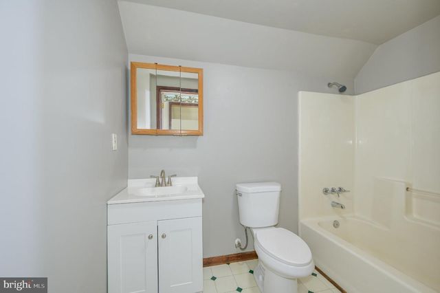 298 ASHLAND WOODS DR, Harpers Ferry, WV 25425