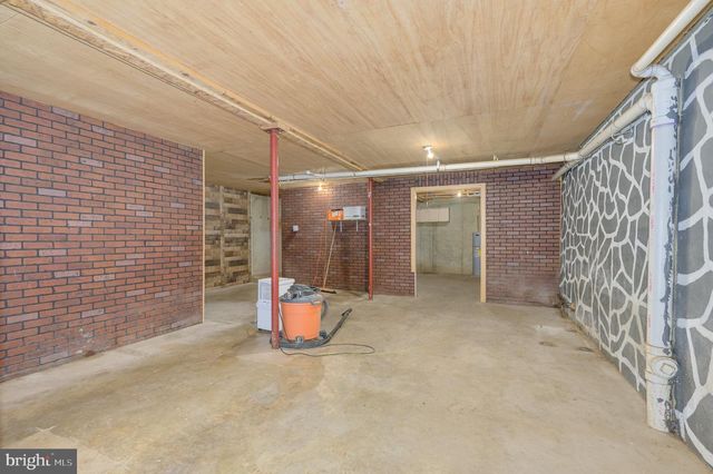 298 ASHLAND WOODS DR, Harpers Ferry, WV 25425
