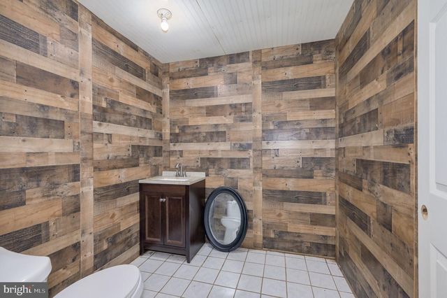 298 ASHLAND WOODS DR, Harpers Ferry, WV 25425