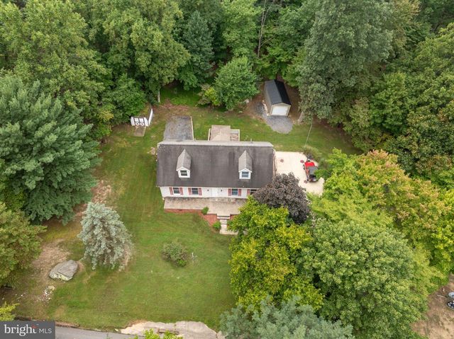 298 ASHLAND WOODS DR, Harpers Ferry, WV 25425