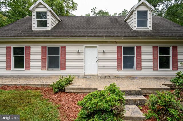 298 ASHLAND WOODS DR, Harpers Ferry, WV 25425